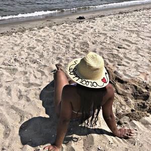 Meet your Posher, Samara